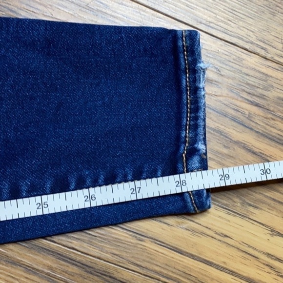 AEO High Rise Destroyed Leggings Size 4 - Picture 9 of 10